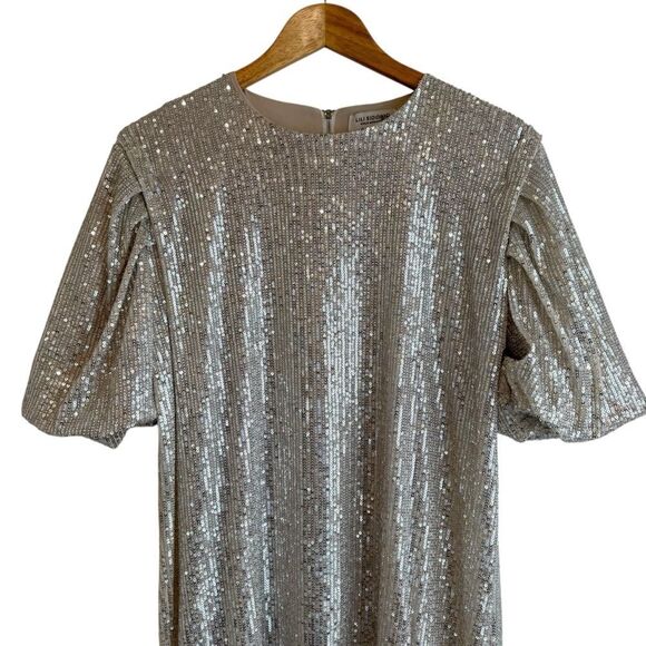 LILI SIDONIO by Molly Bracken Silver and Cream Sequin Balloon Sleeve Mini Dress - Picture 2 of 8